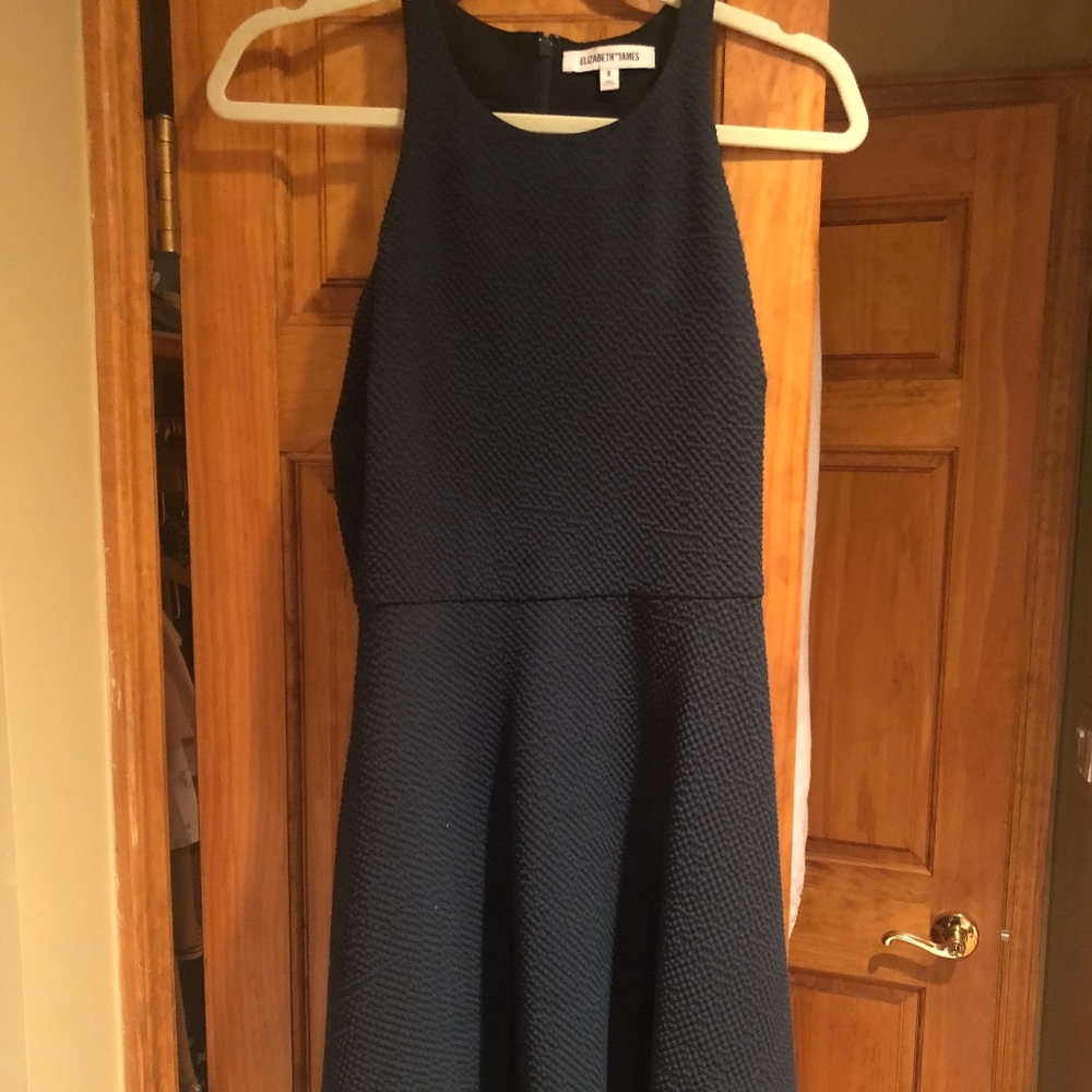 ELIZABETH & JAMES MINI DRESS size 8